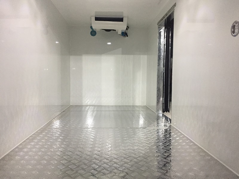 FOTON Xiangling TM5H Refrigerated Truck With Van