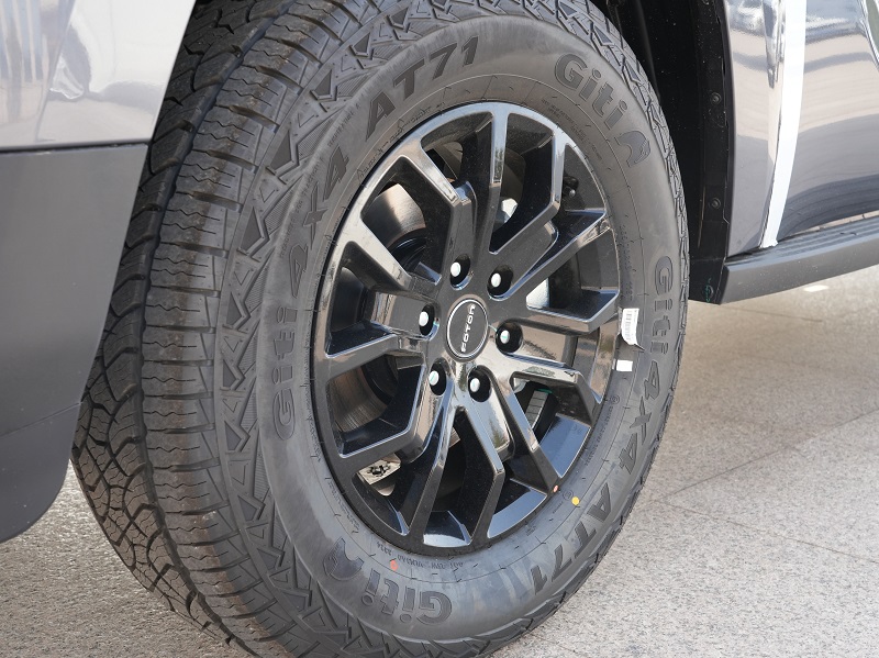 Foton Tunland V9 Pickup Wheel And Tire