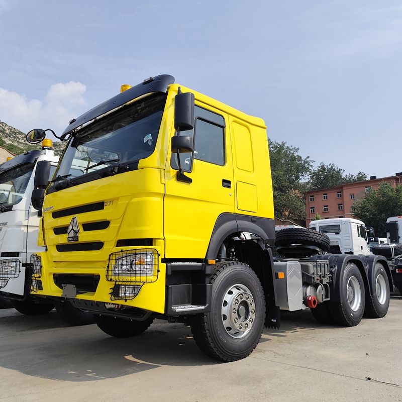 HOWO 380HP 6x4 tractor truck with front