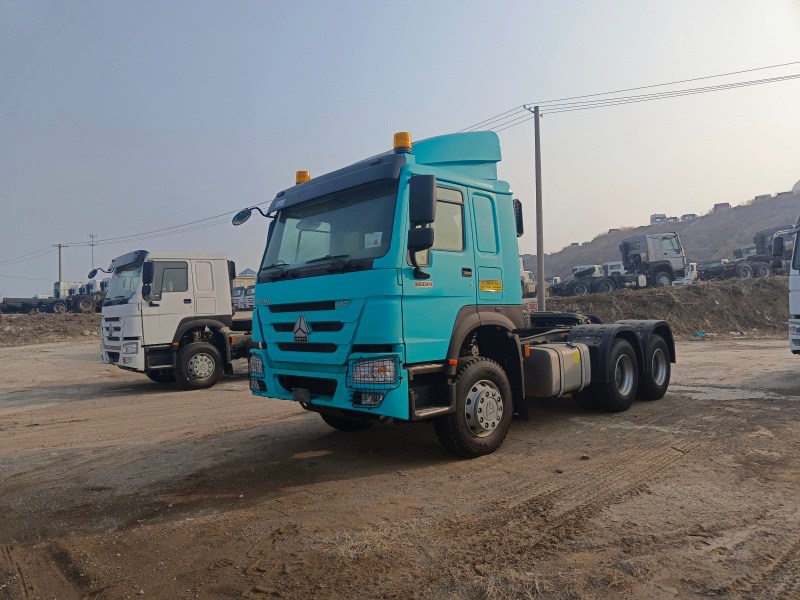 HOWO 430HP 10 Wheels Tractor Truck with side