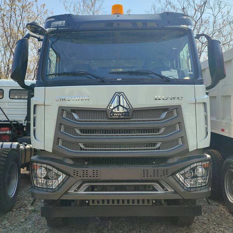 -howo-nx-dump-truck-head.webp