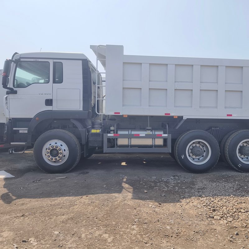 -sinotruk-howo-tx-dump-truck-body.webp