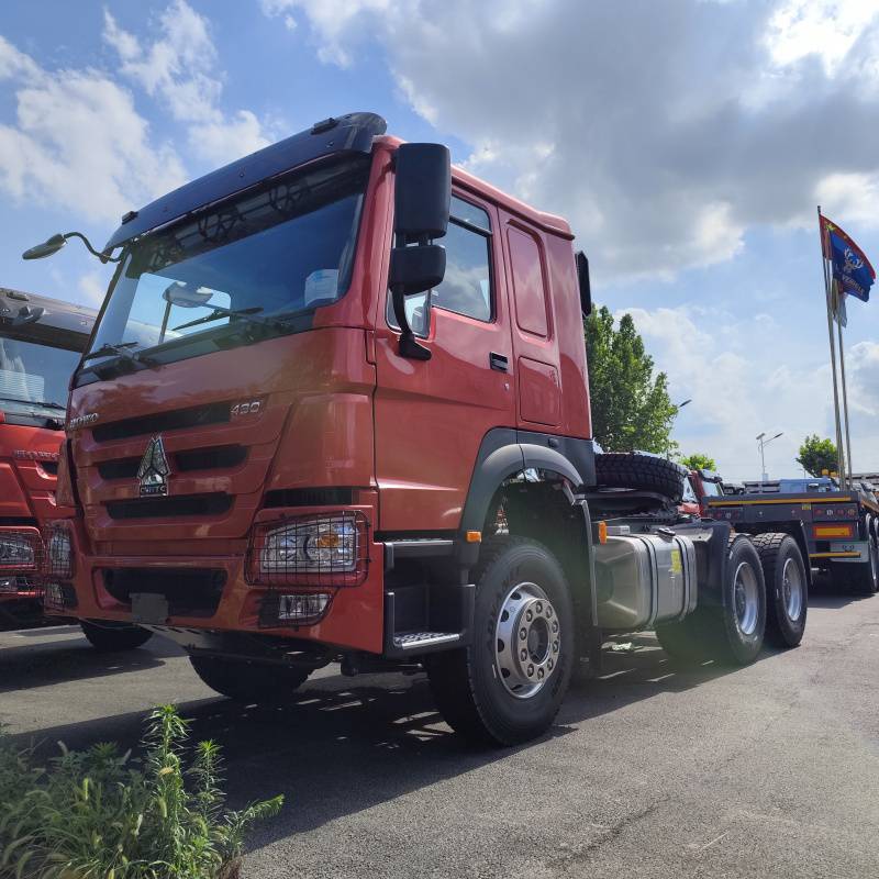 HOWO 6X4 Tractor Truck with side