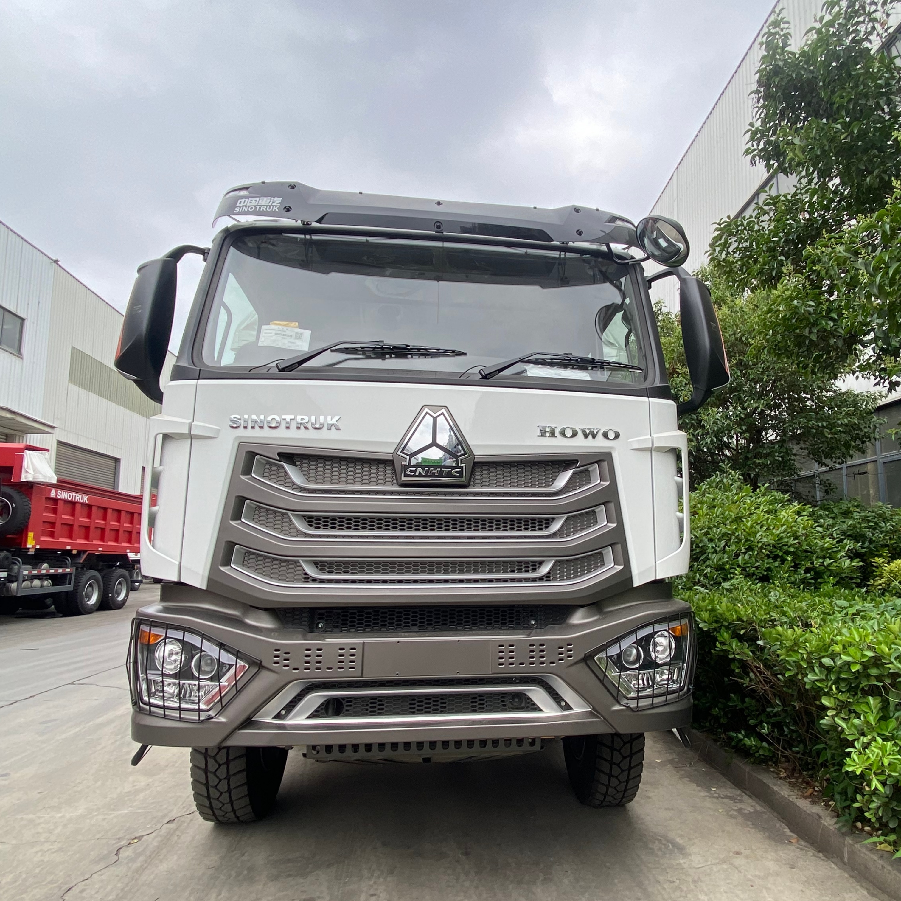 -howo-nx-400hp-rhd-dump-truck-head.webp