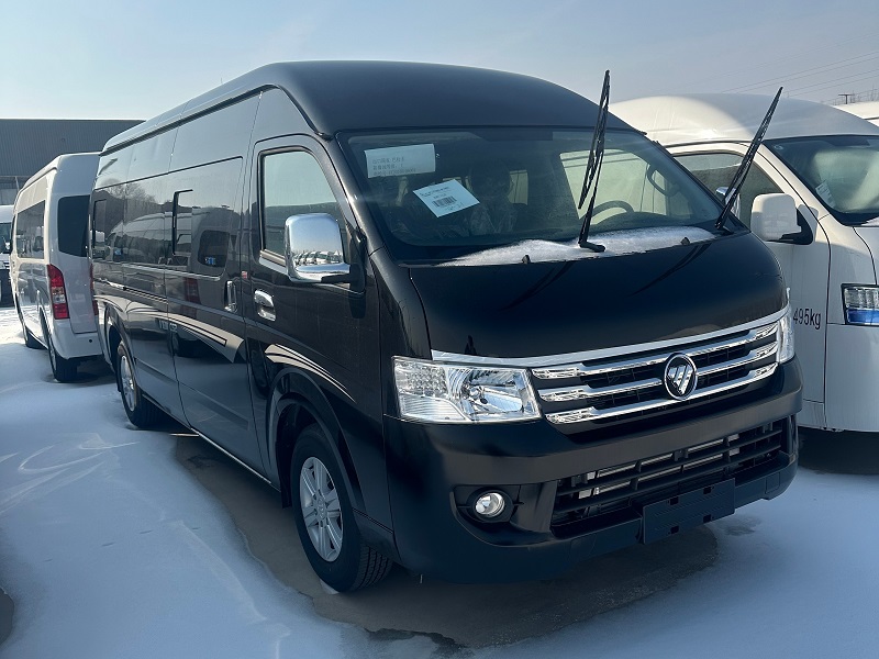 Foton VR1 WCS 15‑seater minibus front view for public transport in Malawi
