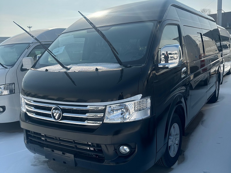 Rear view of Foton VR1 WCS 15‑seater small bus for Malawi market