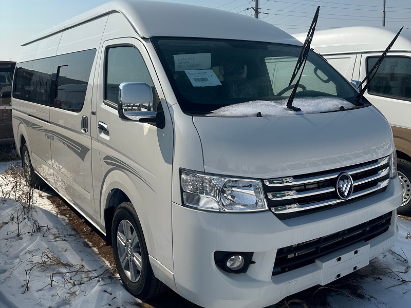 Rear view of Foton VR1 WCS 15‑seater diesel bus for public transport in Ivory Coast