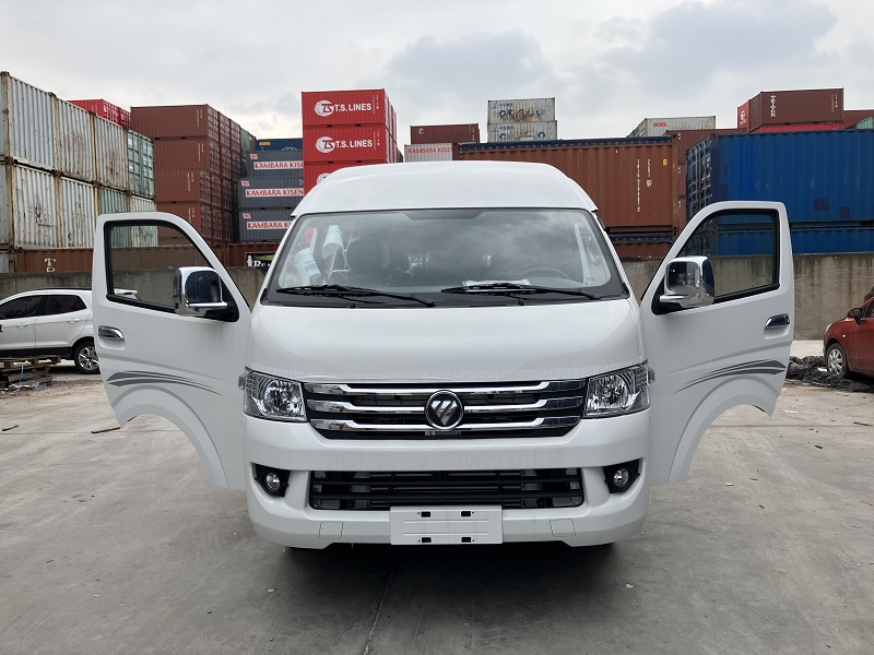 Rear angle view of Foton VR1 WCS 15‑seat coach bus for Mozambique market