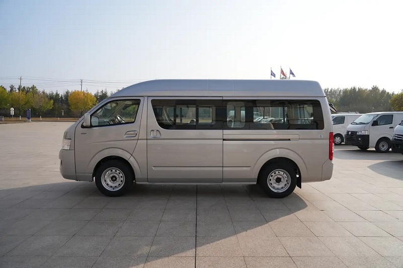 Whole side body exterior photo of Foton C2 electric minicoach bus