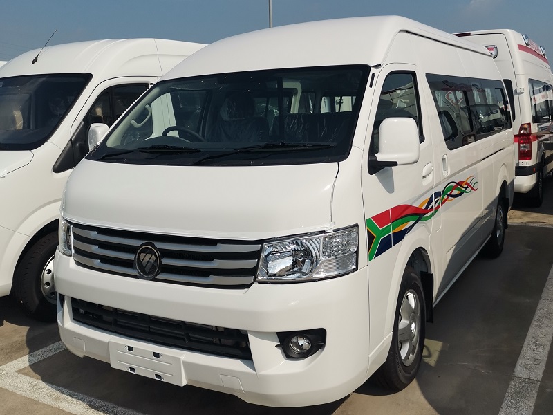 Foton VIEW CS2 16-seater pure electric minibus front left 45 view, new energy passenger bus for Ivory Coast market