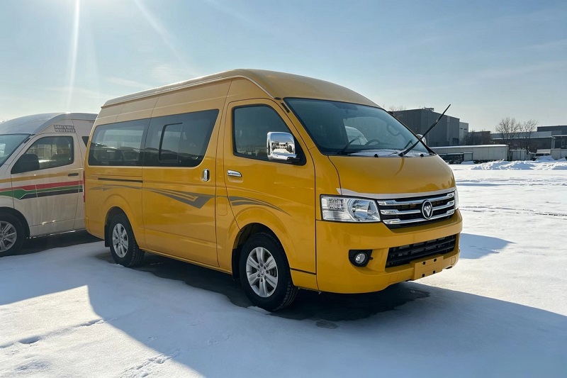 FOTON VIEW CS2 LHD RHD small shuttle minibus left front 45 degree exterior view for Africa urban transport