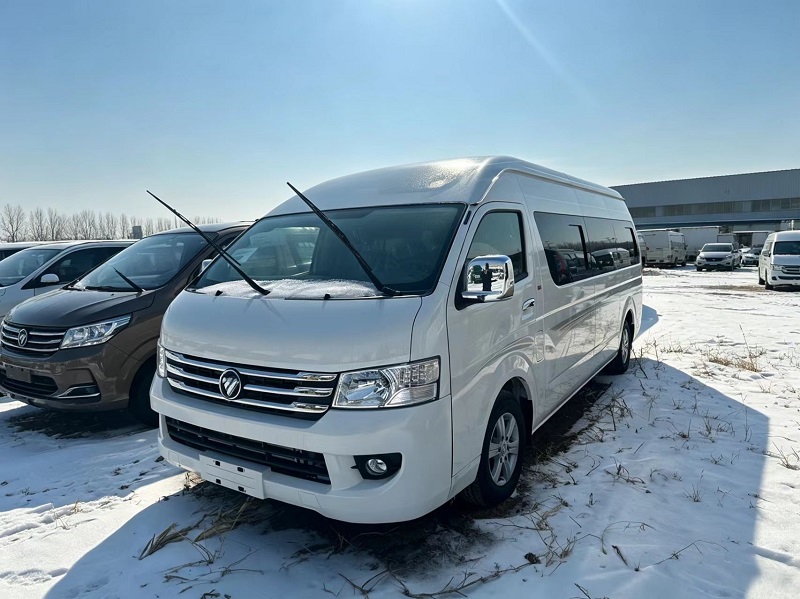 FOTON VIEW CS2 13-19 seats small minibus right front 45&deg; exterior view, LHD & RHD optional for Cameroon intercity transport