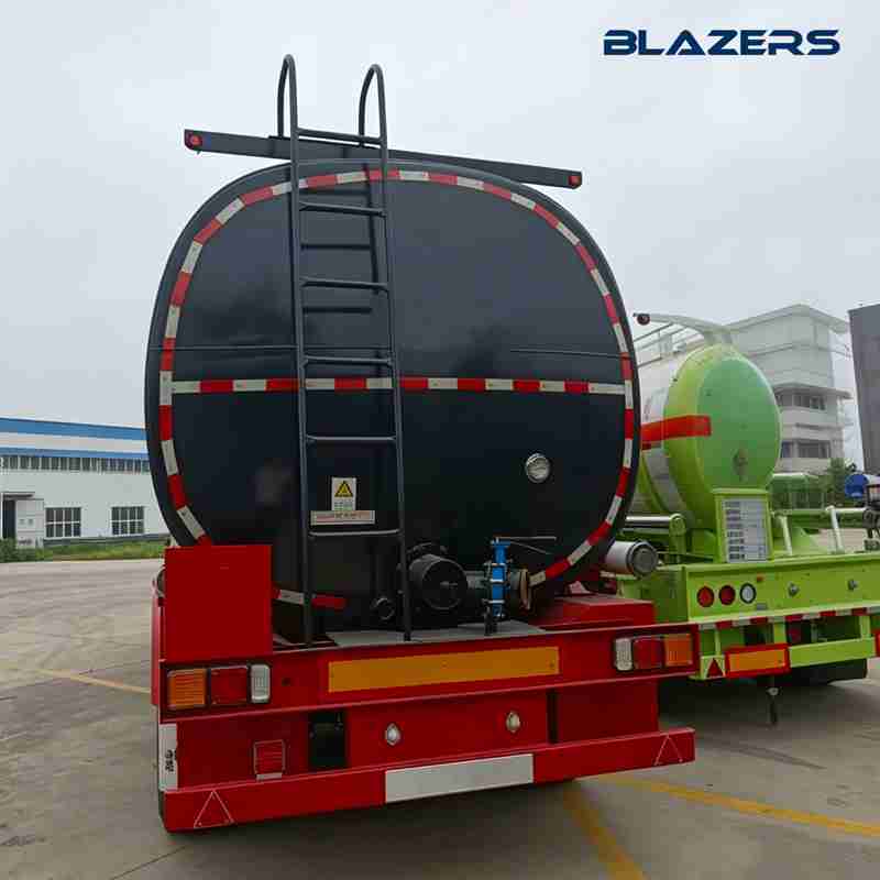 -blazers-asphalt-tanker-trailer.webp