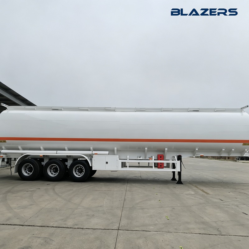 -blazers-3-axle-oil-tanker-semi-trailer.webp
