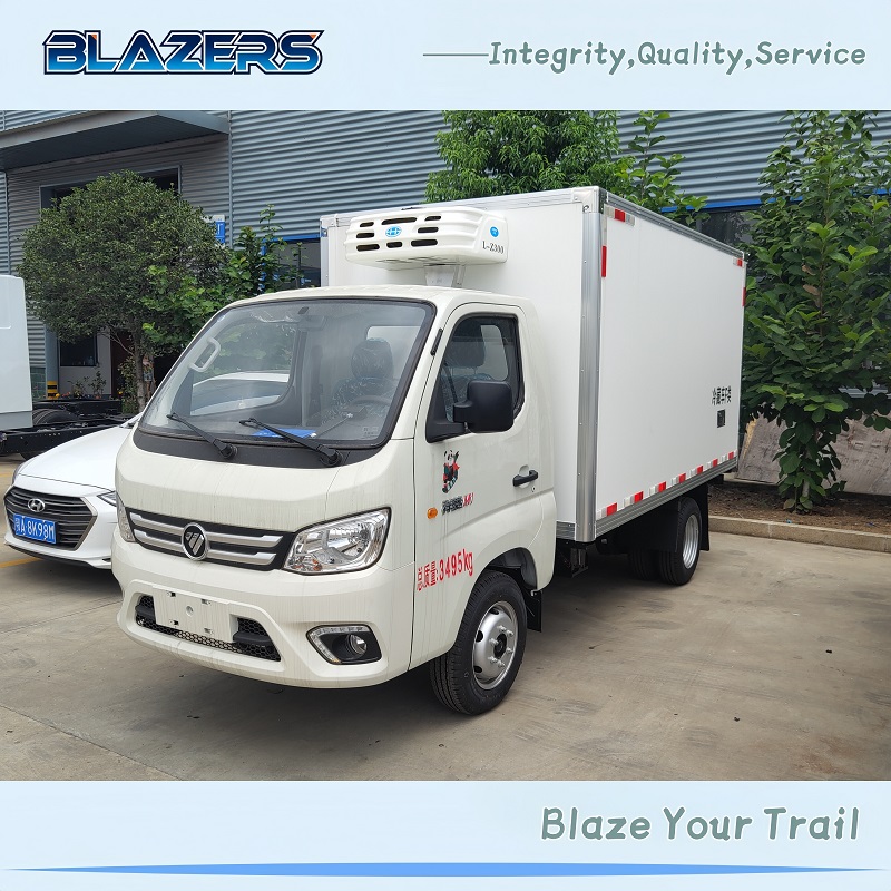 Excellent Gasoline FOTON Xiangling TM2  4x2 Single-Row Refrigerated Truck For Nigeria