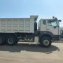 Trailblazing 6x4 SINOTRUK HOWO NX 380HP Dump Truck With Metal Protection for African & South America Tropical Bush Unpaved Road