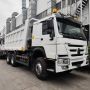 Cost-effective SINOTRUK HOWO 10 Wheels 371HP Tipping Truck For Benin