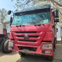 Good Quality 6x4 SINOTRUK HOWO 371HP Tipper Truck  RED LHD for South America
